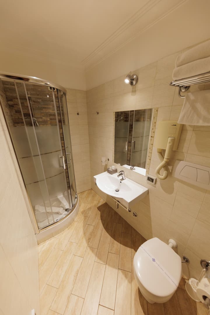 Hotel Lirico