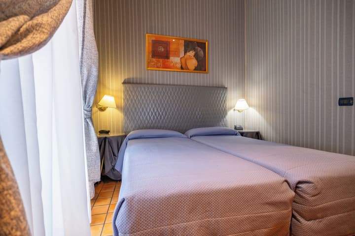 Hotel Lirico