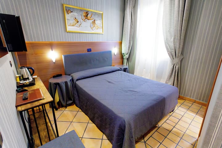 Hotel Lirico