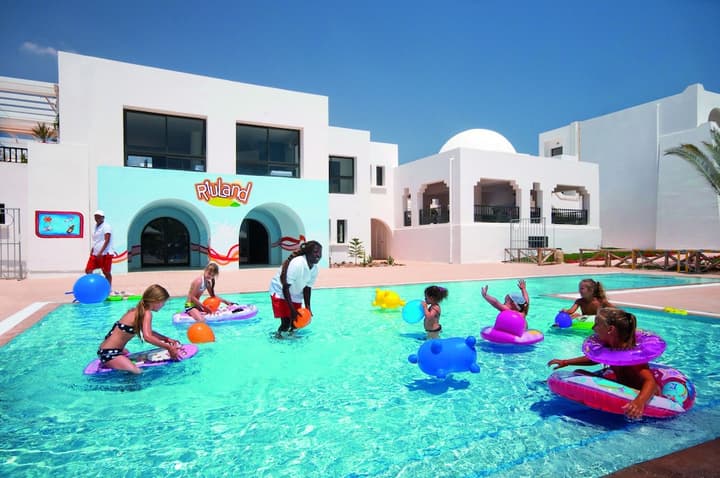 Club Palm Azur