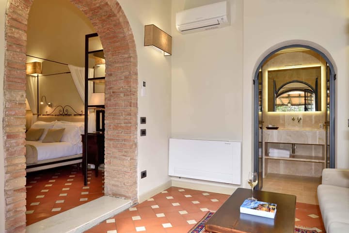 Hotel Borgo San Luigi