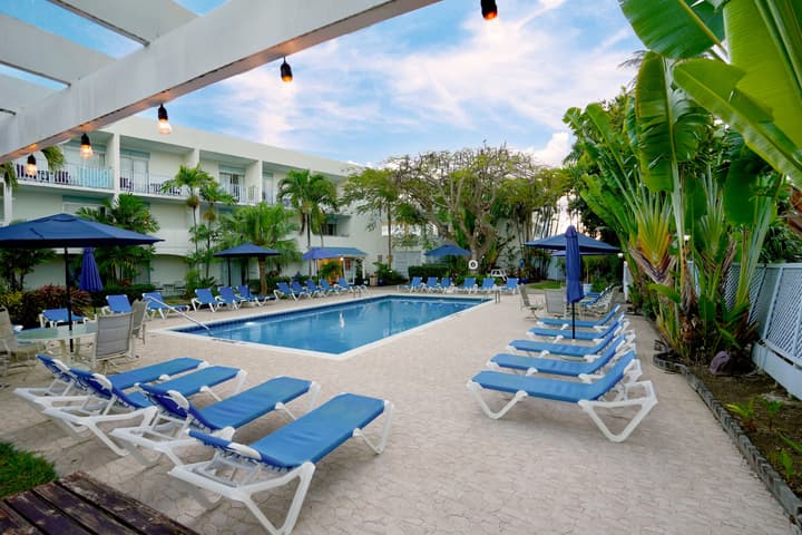 Time Out Hotel
