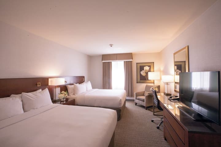 Lord Elgin Hotel