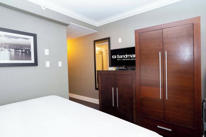 Sandman Hotel & Suites Vancouver Airport