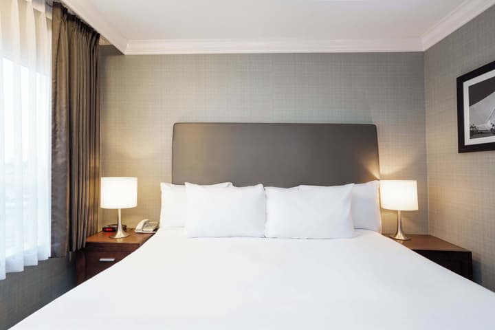 Sandman Hotel & Suites Vancouver Airport