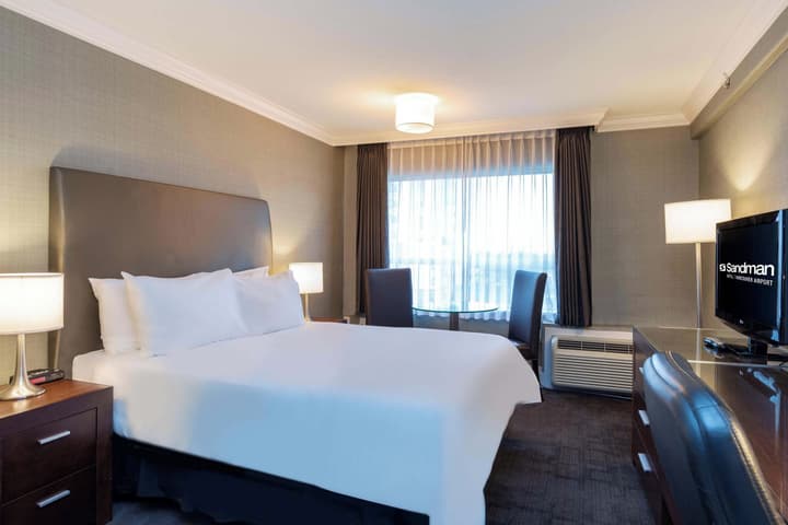 Sandman Hotel & Suites Vancouver Airport