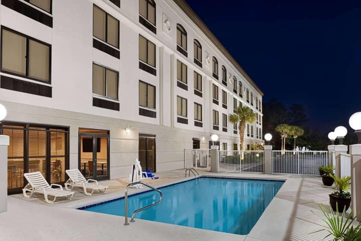 Wingate by Wyndham - Wilmington