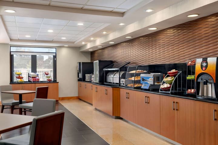 Wingate by Wyndham - Wilmington