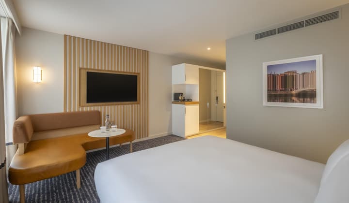 The Morrison Dublin, Curio Collection by Hilton