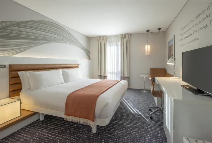 The Morrison Dublin, Curio Collection by Hilton