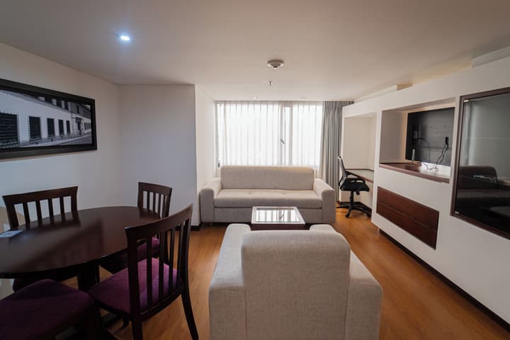 Radisson Bogota Metrotel