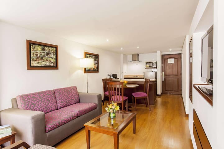 Radisson Bogota Metrotel