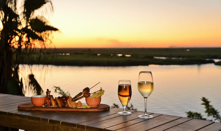 Cresta Mowana Safari Resort & Spa