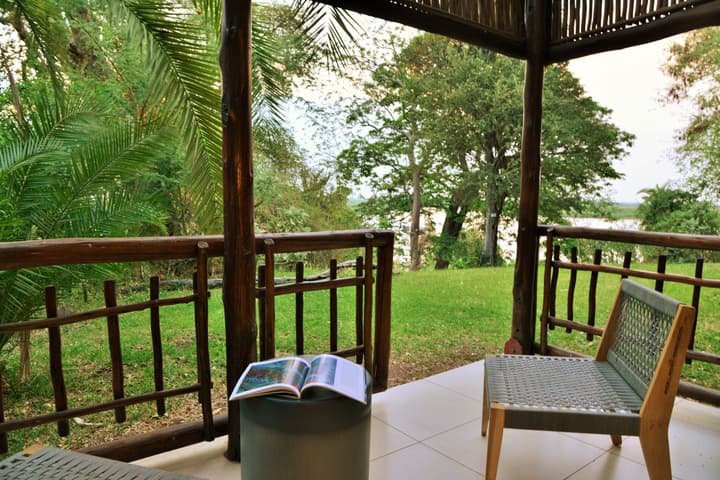 Cresta Mowana Safari Resort & Spa