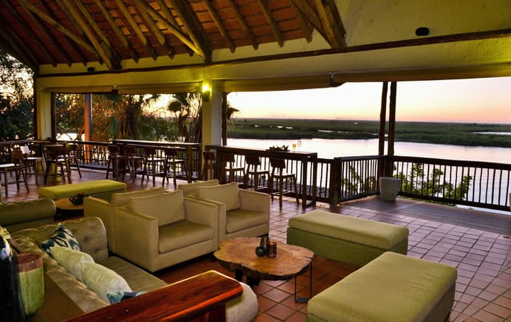 Cresta Mowana Safari Resort & Spa