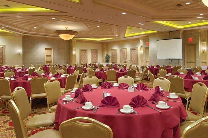 Suncoast Hotel and Casino