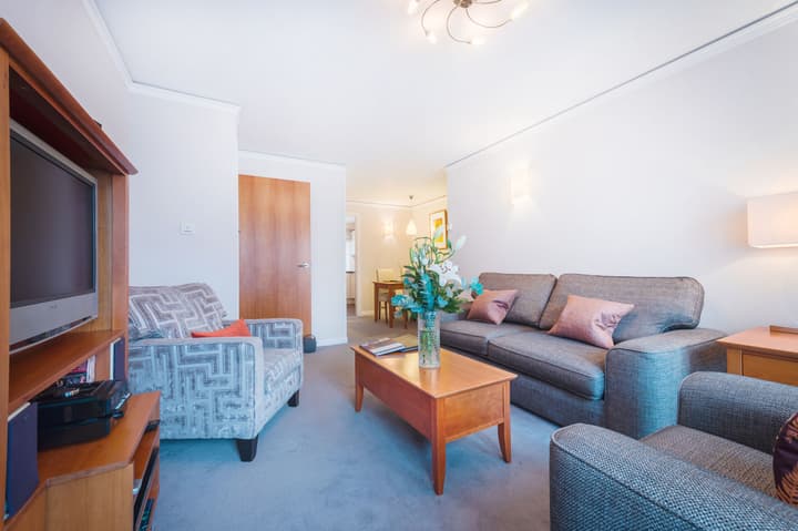 The Knight Residence Apartments by Mansley