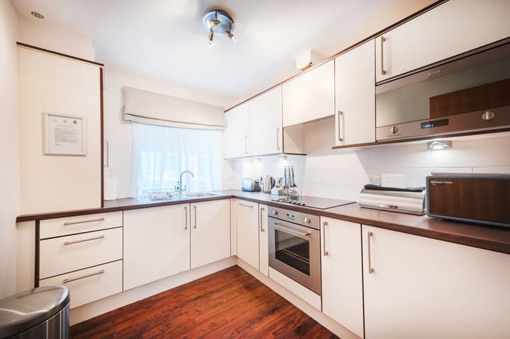 The Knight Residence Apartments by Mansley
