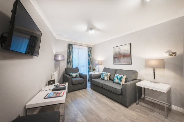 The Knight Residence Apartments by Mansley