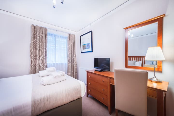 The Knight Residence Apartments by Mansley