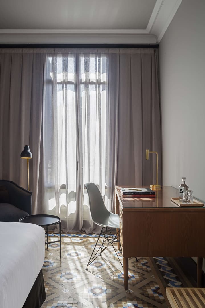 Alexandra Barcelona Hotel, Curio Collection by Hilton