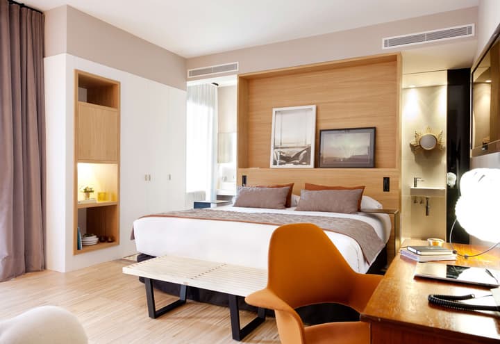 Alexandra Barcelona Hotel, Curio Collection by Hilton