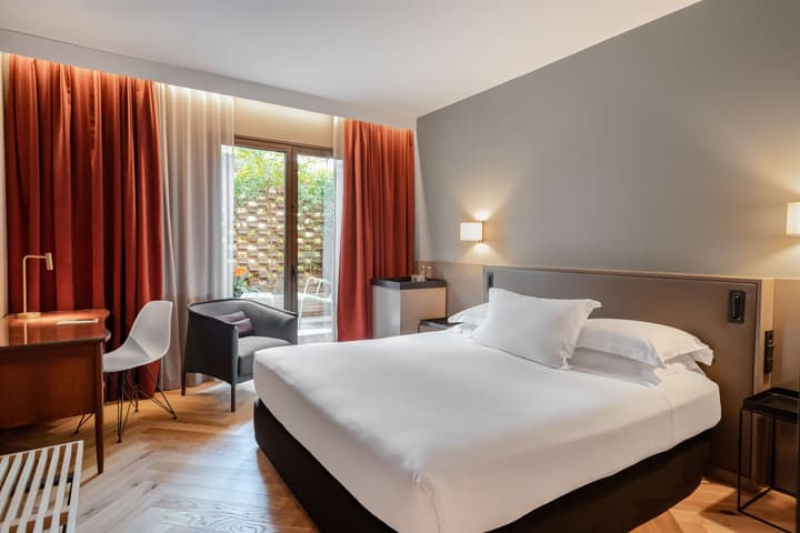 Alexandra Barcelona Hotel, Curio Collection by Hilton