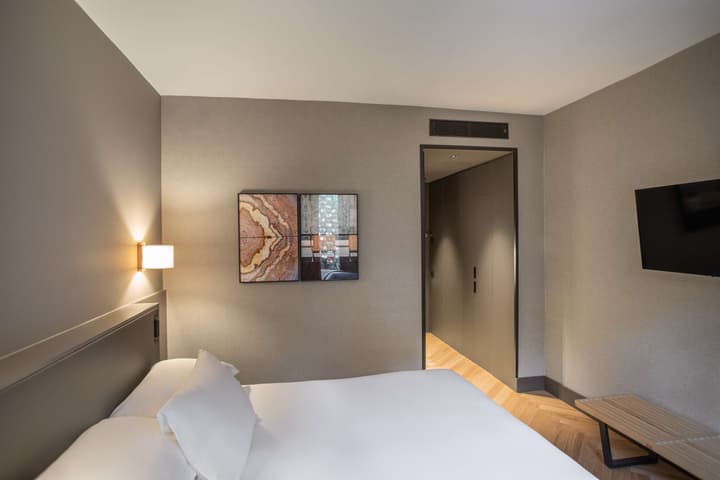 Alexandra Barcelona Hotel, Curio Collection by Hilton