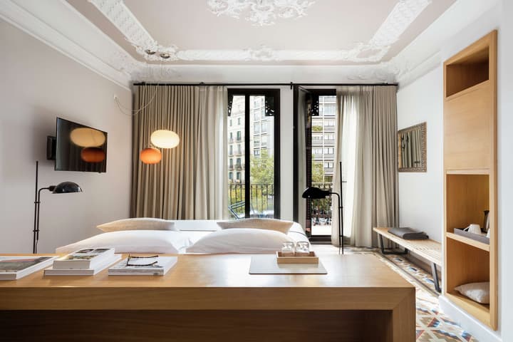 Alexandra Barcelona Hotel, Curio Collection by Hilton