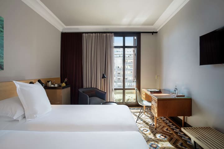 Alexandra Barcelona Hotel, Curio Collection by Hilton