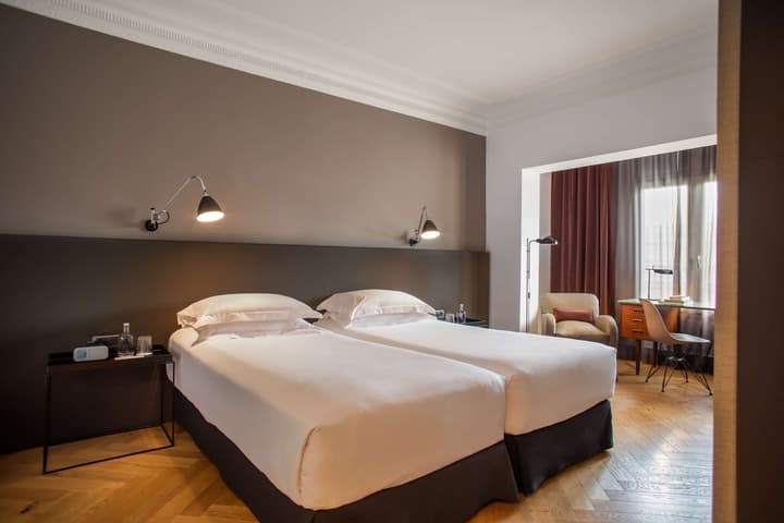 Alexandra Barcelona Hotel, Curio Collection by Hilton