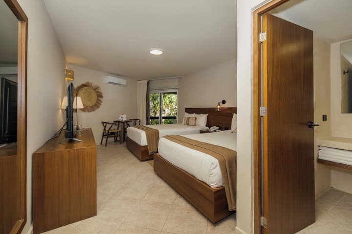 Casa del Mar Cozumel Hotel & Dive Resort with Beach Club access