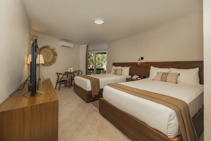 Casa del Mar Cozumel Hotel & Dive Resort with Beach Club access