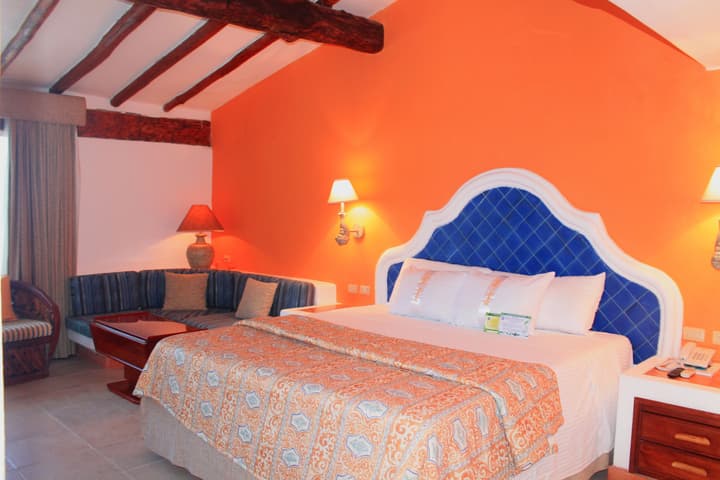 Casa del Mar Cozumel Hotel & Dive Resort with Beach Club access