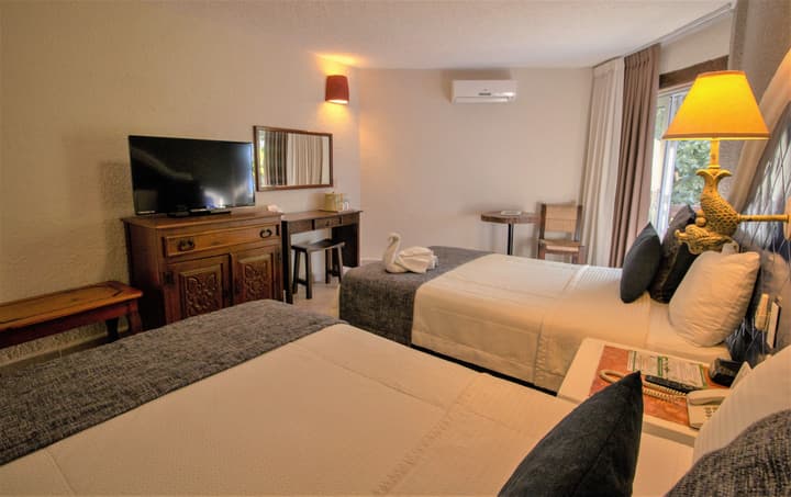 Casa del Mar Cozumel Hotel & Dive Resort with Beach Club access