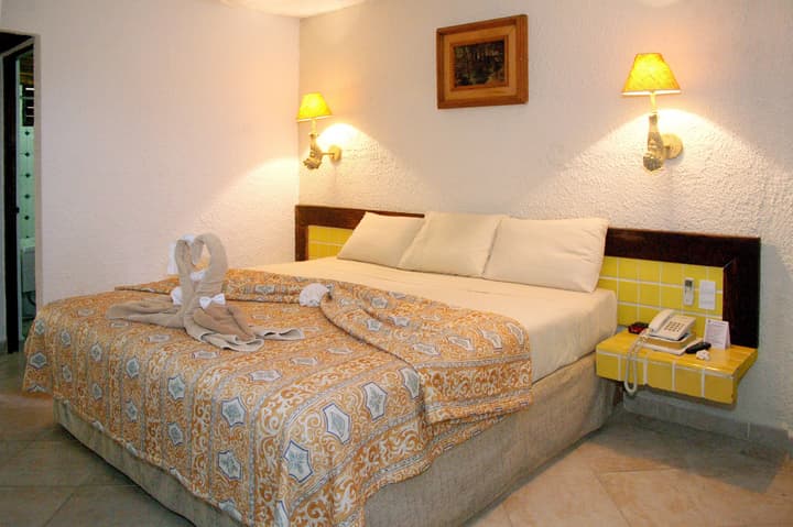 Casa del Mar Cozumel Hotel & Dive Resort with Beach Club access