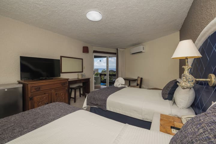 Casa del Mar Cozumel Hotel & Dive Resort with Beach Club access