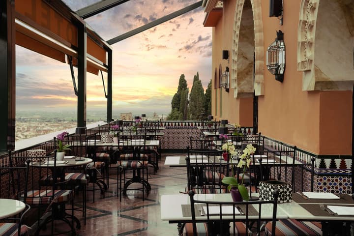 Hotel Alhambra Palace