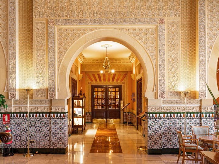 Hotel Alhambra Palace