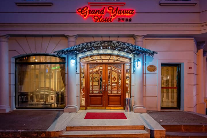 Grand Yavuz Hotel