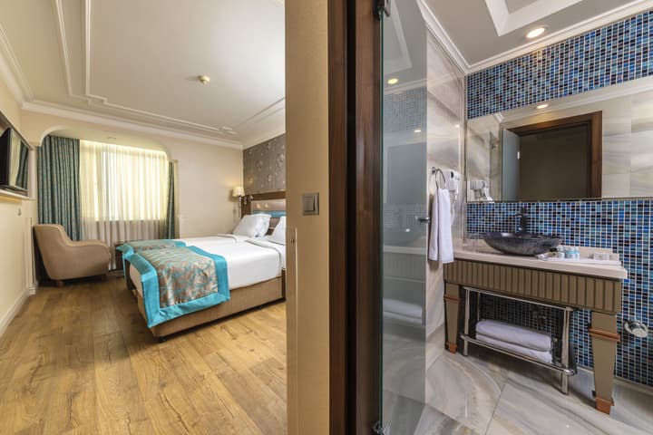 Grand Yavuz Hotel