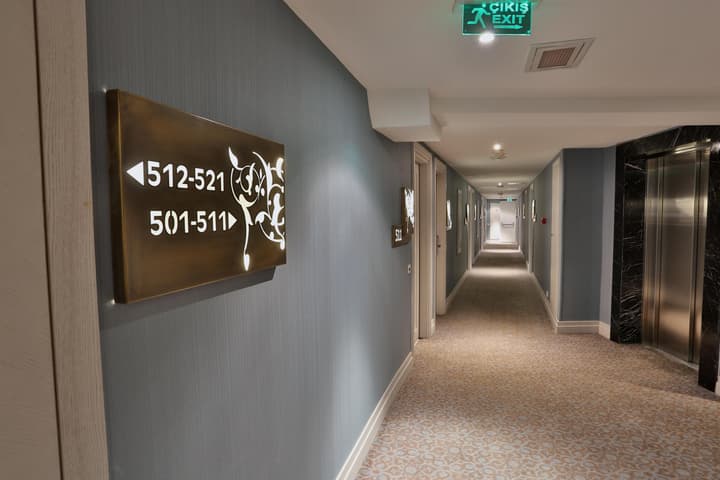 AHC Old City Hotel