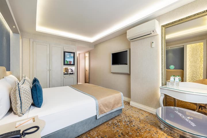 AHC Old City Hotel