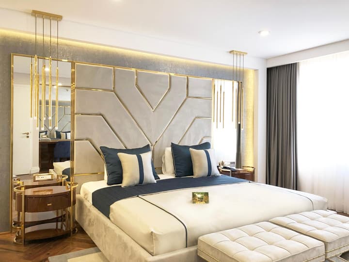 AHC Old City Hotel