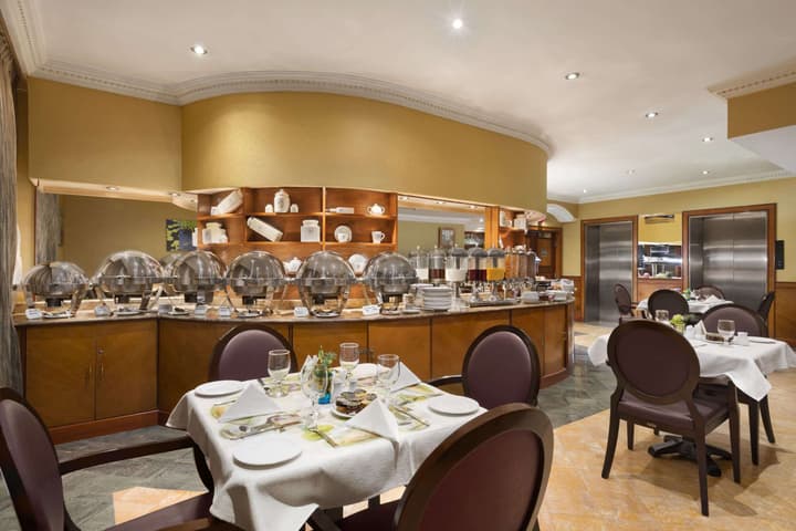 Howard Johnson by Wyndham Abu Dhabi