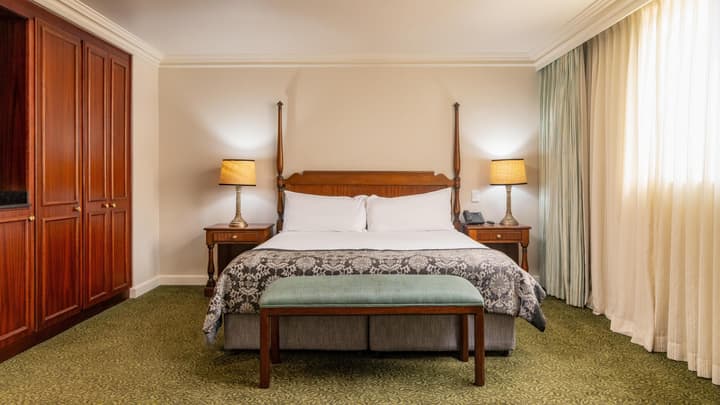 The Edward Hotel