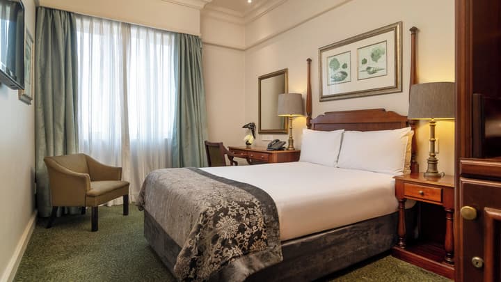 The Edward Hotel