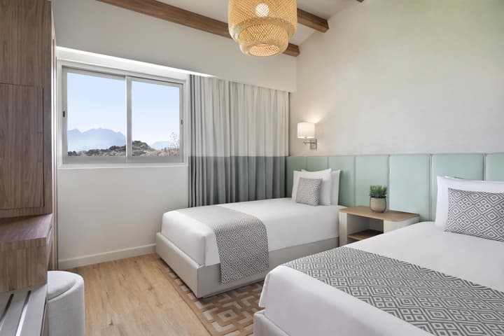 JA Hatta Fort Hotel