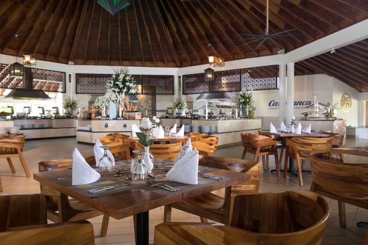 Lifestyle Tropical Beach Resort & Spa All Inclusive