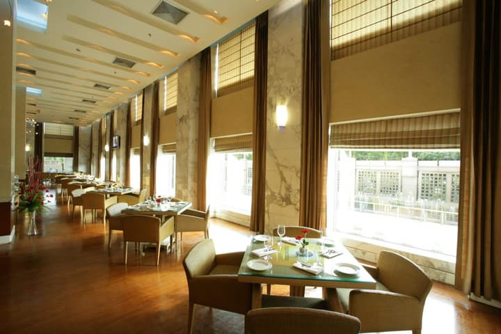 Jaypee Vasant Continental